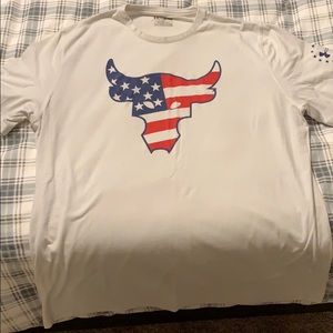 Under Armour T-shirt